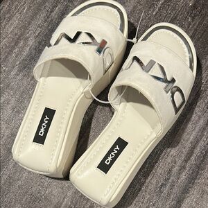 DKNY White Minimalist Slip-On Sandals